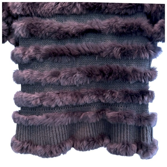 Linda Richards Women’s Waist-Length Rabbit-Fur Jacket. Purple/Black. Small - Picture 9 of 11